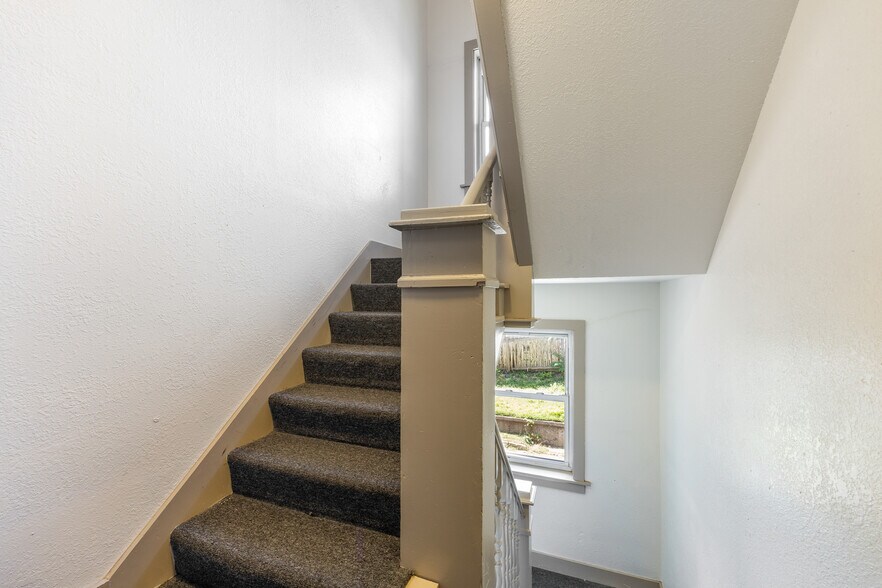 More Photos Of 3820 Walnut St, Kansas City Apartments For Sale
