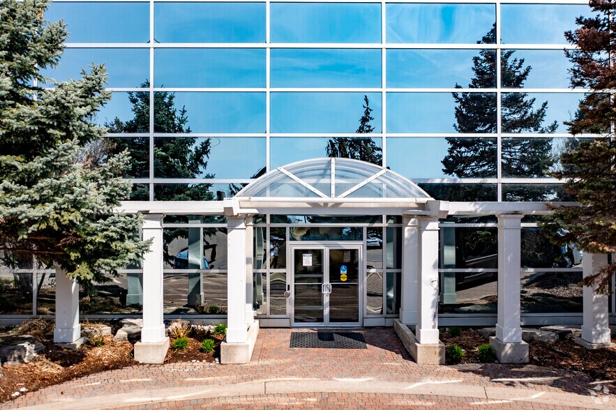 More Photos Of 5500 N Service Rd, Burlington Office For Lease
