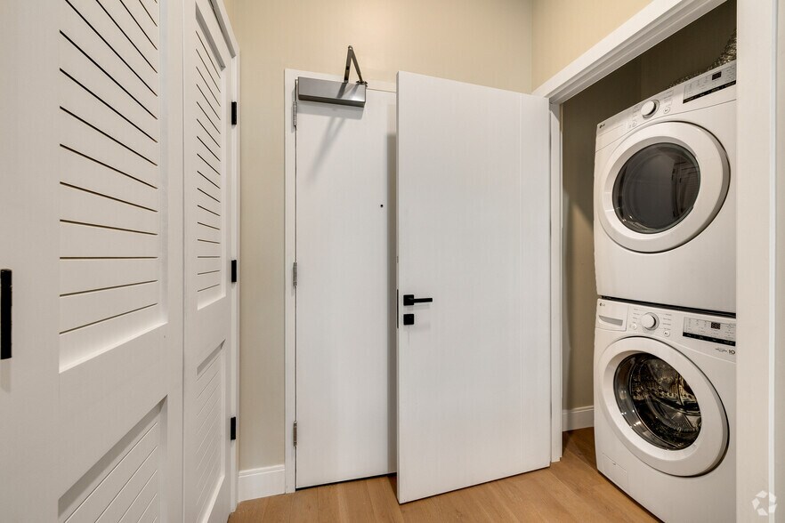 More Photos Of 9 Central St, Somerville Apartments For Lease