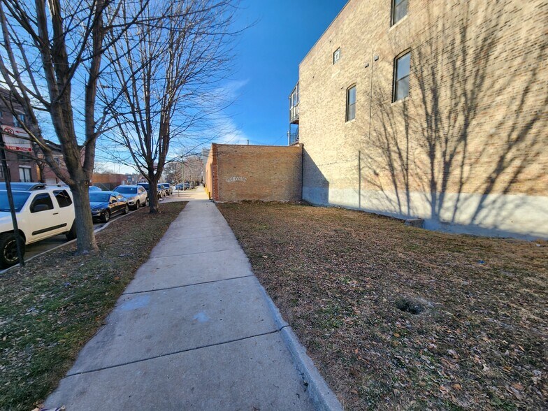 More Photos Of 3566 S Halsted St, Chicago Warehouse For Lease