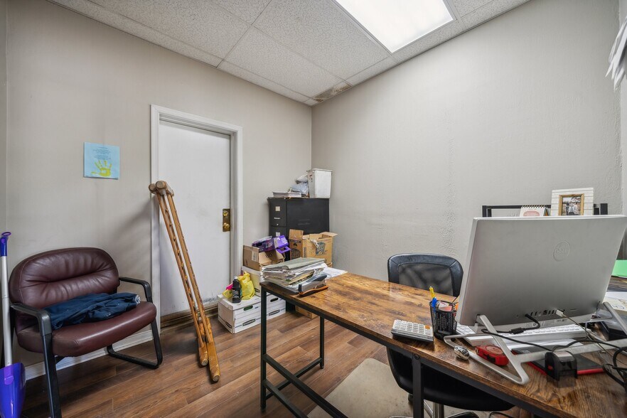 More Photos Of 1856 Buckley Hall Rd, Cobbs Creek Warehouse For Sale