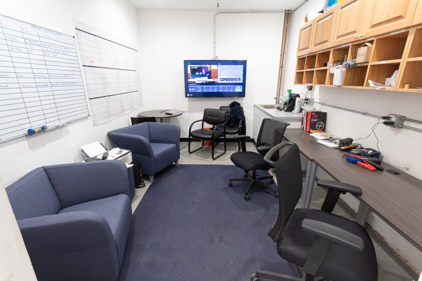 More Photos Of 2020 Airway Ave, Fort Collins Light Manufacturing For Lease