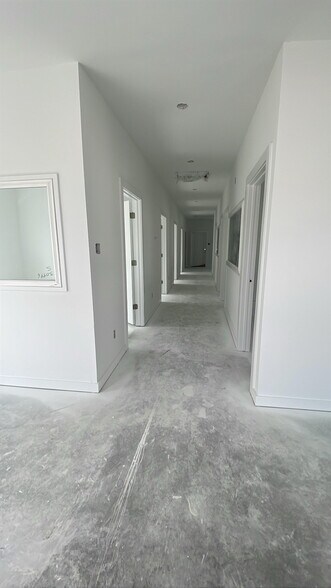 More Photos Of 11355 N Sam Houston Pky E, Humble Office For Lease