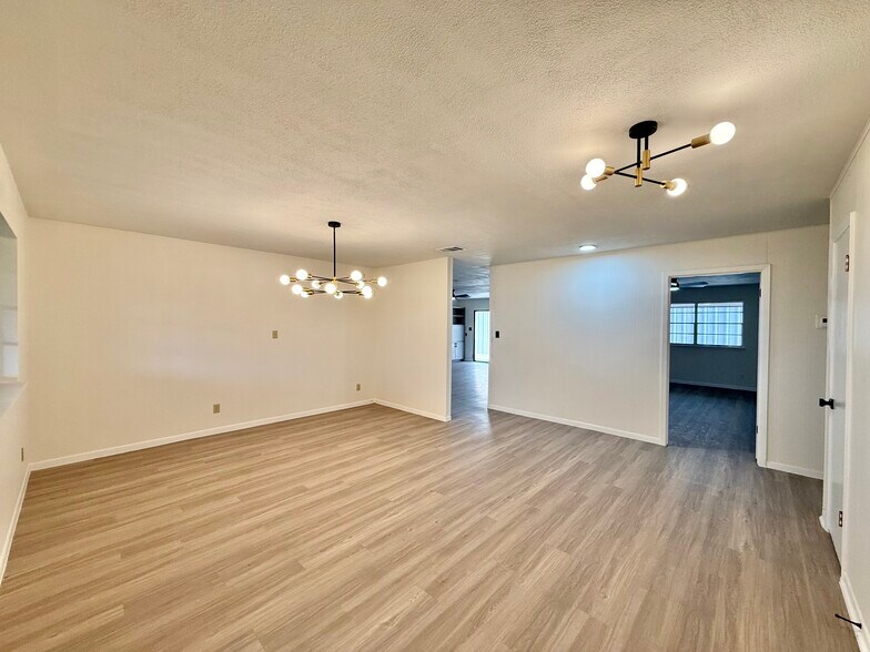 More Photos Of 10025 Farm to Market 1660, Hutto Warehouse For Lease