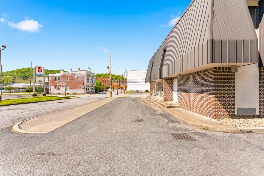 More Photos Of 11 W Main St, Mannington Office For Lease