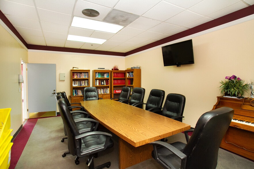More Photos Of 1811 S 7th St, San Jose Warehouse For Sale