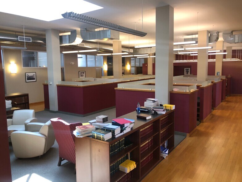 More Photos Of 200 S Elm St, Greensboro Loft Creative Space For Lease