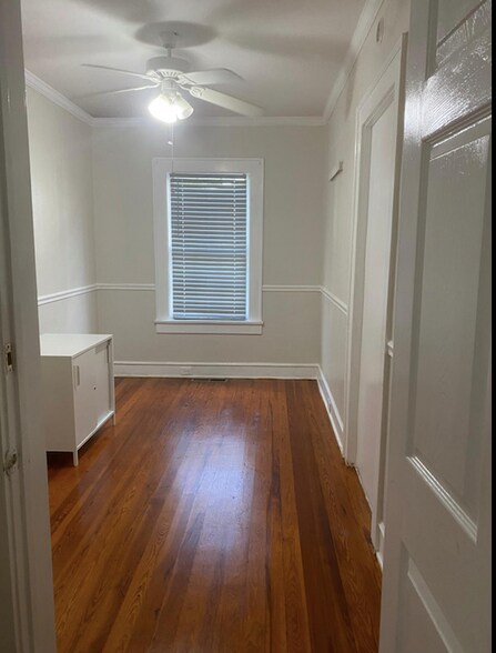 More Photos Of 228 E Poplar St, Griffin Office For Lease