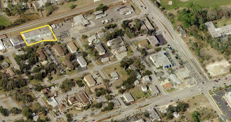 More Photos Of 1638-1644 S Segrave St, South Daytona Truck Terminal For Sale