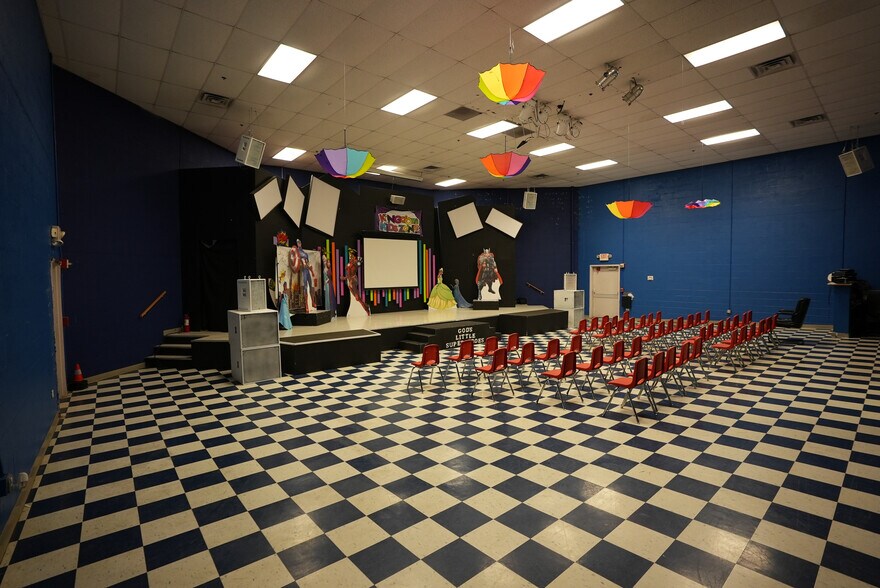 More Photos Of 705 Rivergate Pky, Goodlettsville Religious Facility For Sale