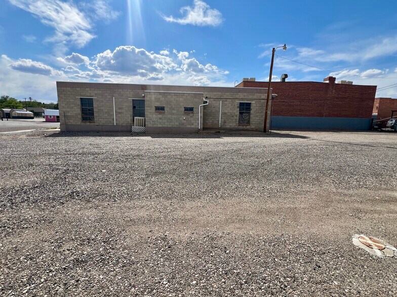 More Photos Of 524 Warren St, Thermopolis Industrial For Sale
