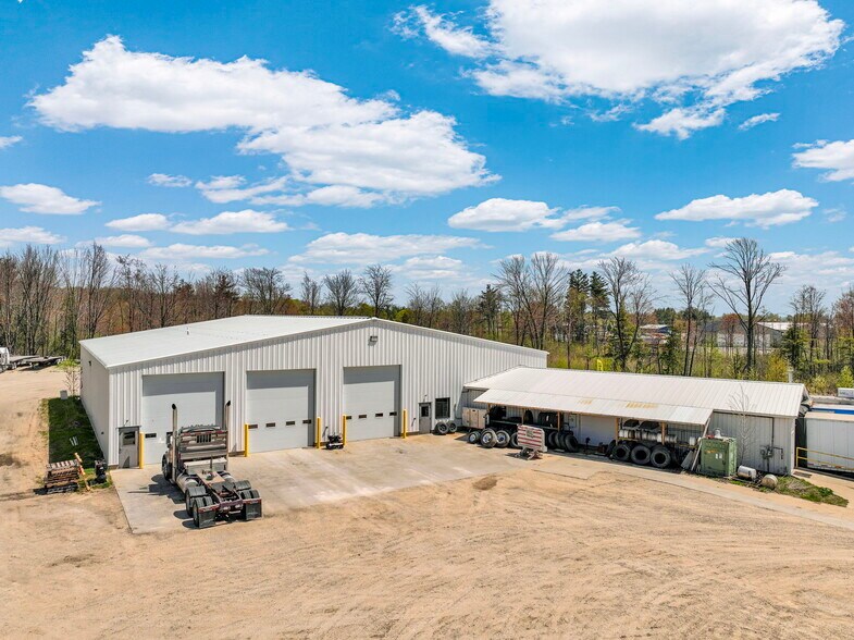 More Photos Of 6851 W Gerwoude Dr, Mc Bain Warehouse For Sale