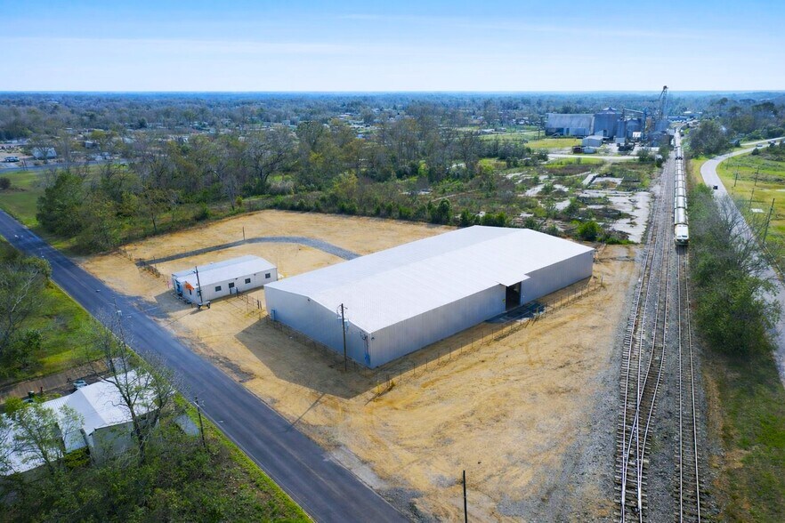 Primary Photo Of 301 Gundy Ln, Enterprise Warehouse For Lease