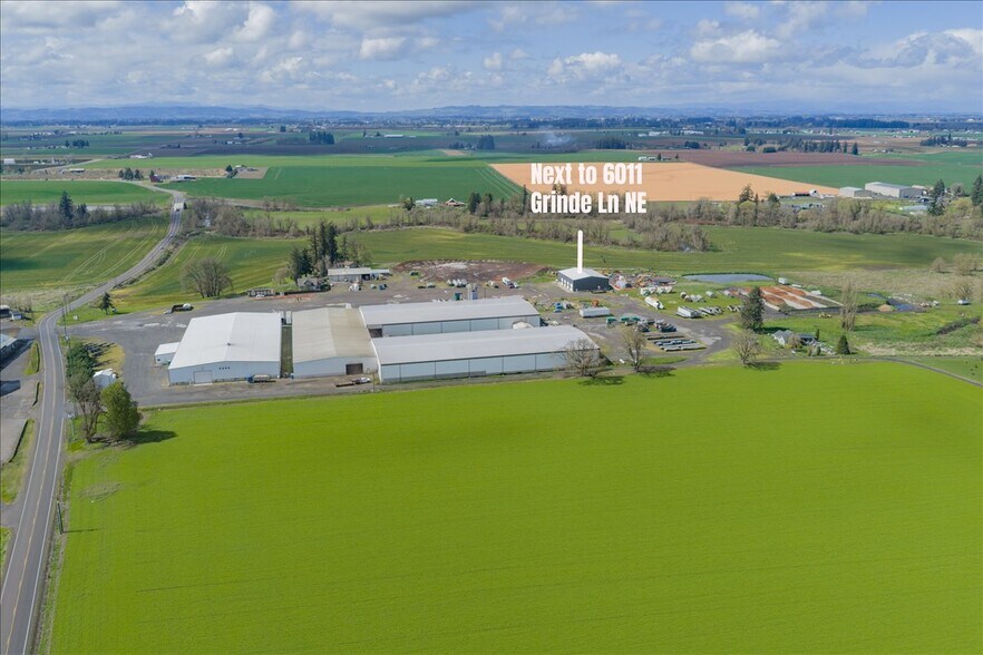 More Photos Of 6011 Grinde Ln NE, Silverton Flex For Lease