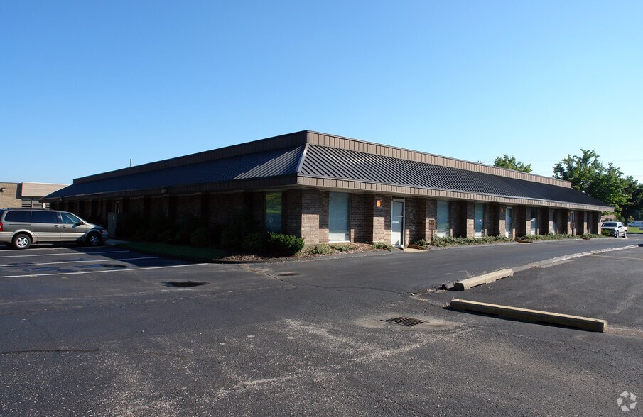More Photos Of 28237 Orchard Lake Rd, Farmington Hills Office For Lease