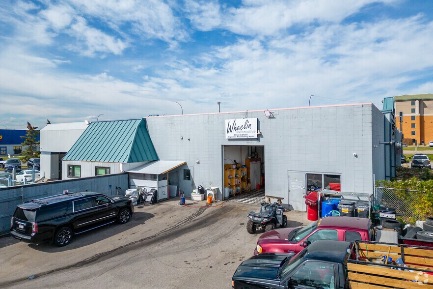 More Photos Of 2730 23 St NE, Calgary Auto Dealership For Sale