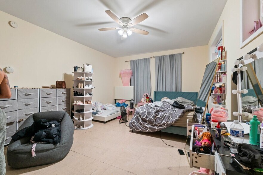 More Photos Of 2301 Maryland Ave, Baltimore Apartments For Sale