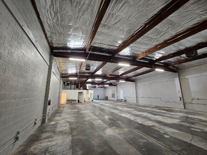 More Photos Of 804 E 18th St, Los Angeles Warehouse For Lease