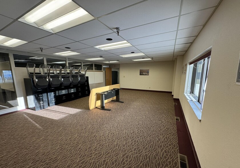 More Photos Of 1301 Huffman Rd, Anchorage Medical For Lease