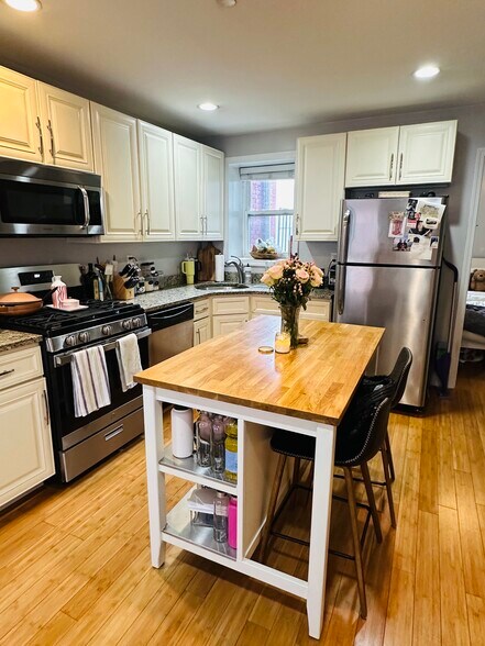 More Photos Of 6 Baldwin Pl, Boston Multifamily For Sale