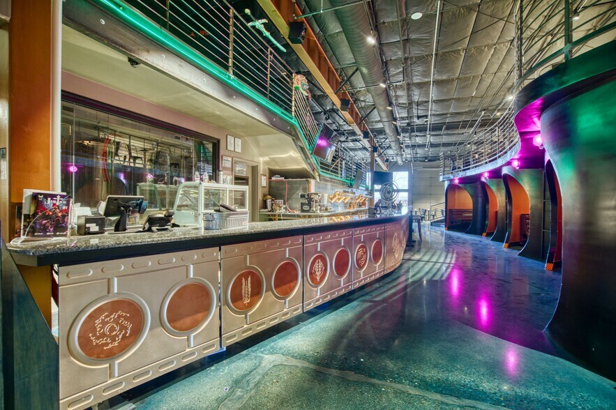 More Photos Of 1725 Vista View Dr, Longmont Restaurant For Sale