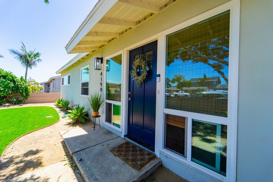 More Photos Of 4190 Clairemont Dr, San Diego Multifamily For Sale