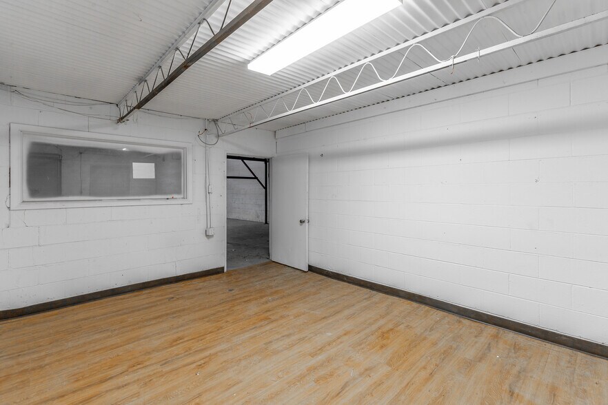 More Photos Of 360 Carbondale Rd SW, Dalton Warehouse For Sale