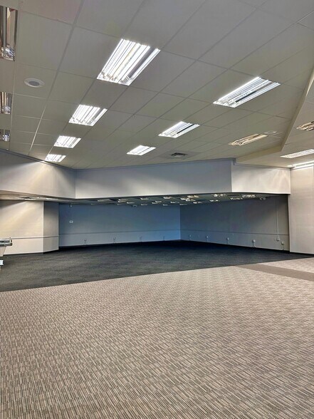 More Photos Of 6507 Massachusetts Ave, New Port Richey Freestanding For Sale