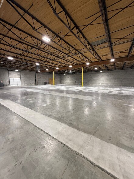 More Photos Of 865-955 W Amity Rd, Boise Warehouse For Lease