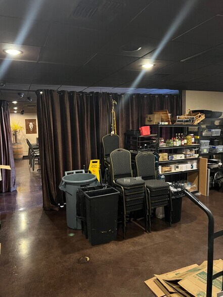 More Photos Of 217 N Elder St, Moses Lake Restaurant For Sale