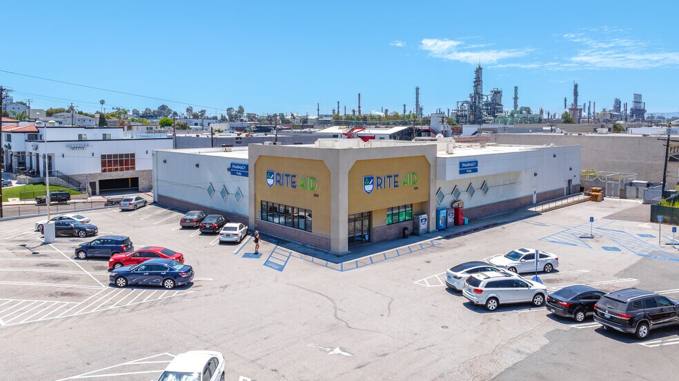More Photos Of 220 E Grand Ave, El Segundo Supermarket For Lease