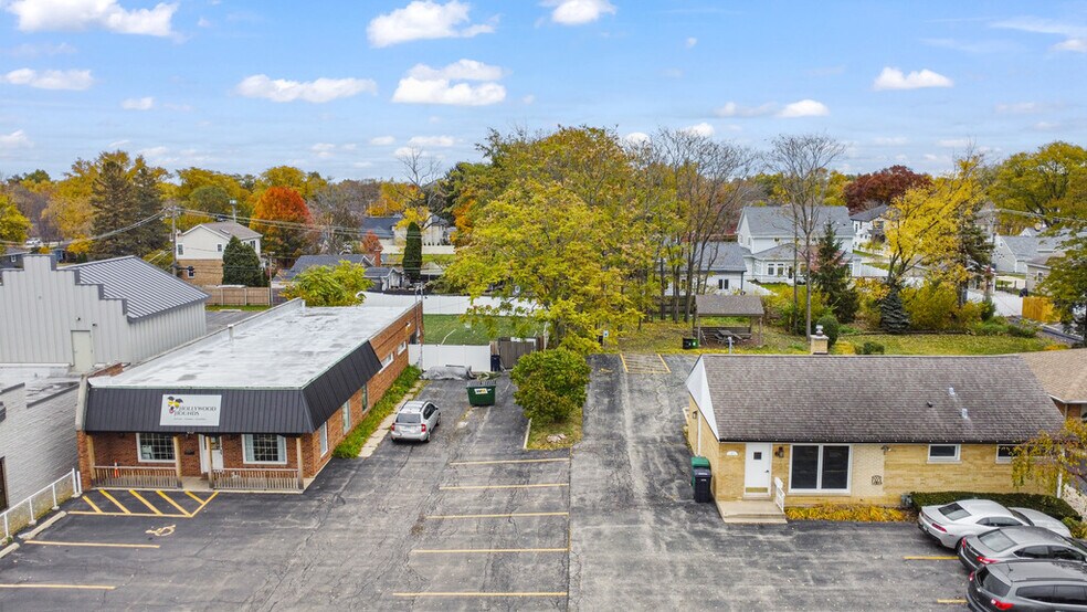 More Photos Of , Lombard Office For Sale