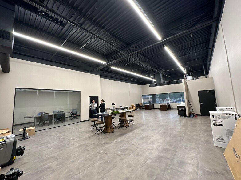More Photos Of 5-49 Cassens Ct, Fenton Unknown For Lease