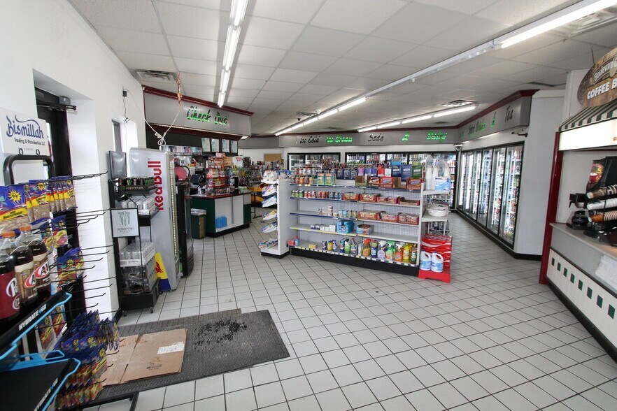 More Photos Of 600 Milwaukee Rd, Clinton Service Station For Sale