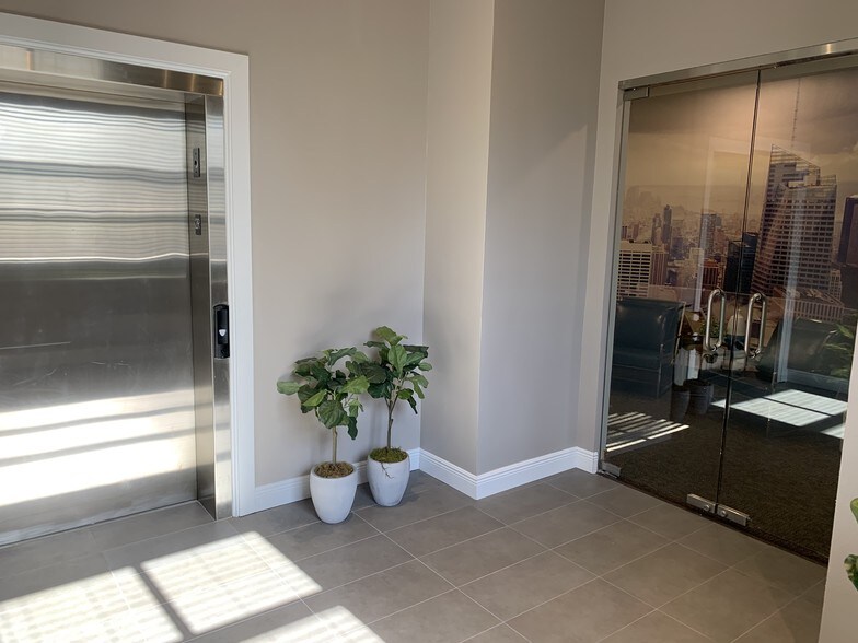 More Photos Of 4300 S Highway 27, Clermont Storefront Retail Office For Lease