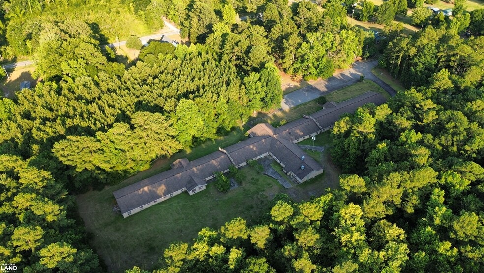 More Photos Of 206 Wannish Ave, Lake Waccamaw Congregate Senior Housing For Sale