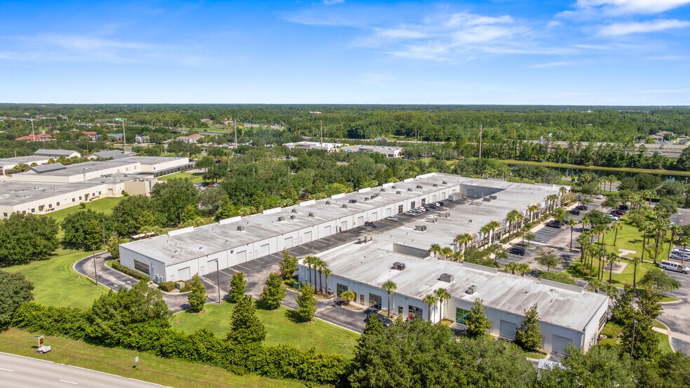 More Photos Of 11602 lake underhill Rd, Orlando Flex For Lease