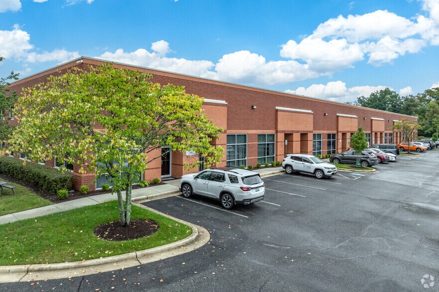 More Photos Of 1610 Professional Blvd, Crofton Flex For Lease