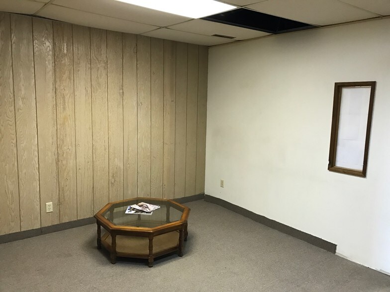 More Photos Of 903 Main St, Trenton Office Residential For Sale
