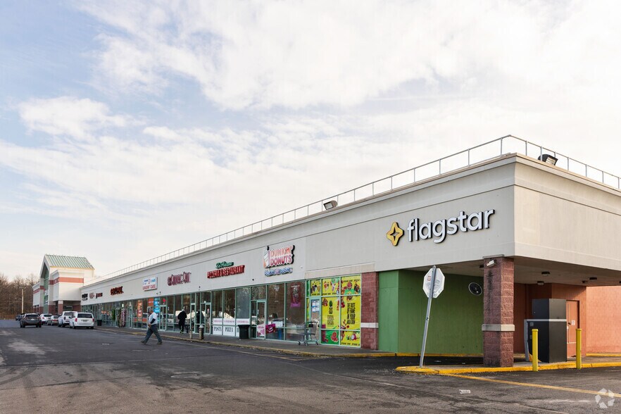 Primary Photo Of 1441-1451 Richmond Ave, Staten Island Unknown For Lease