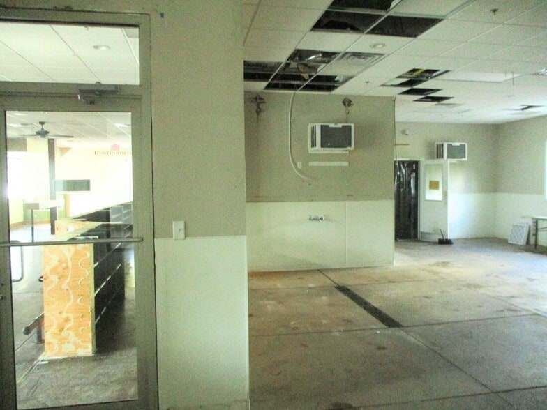 More Photos Of 1192 Manitou Rd, Hilton Freestanding For Lease