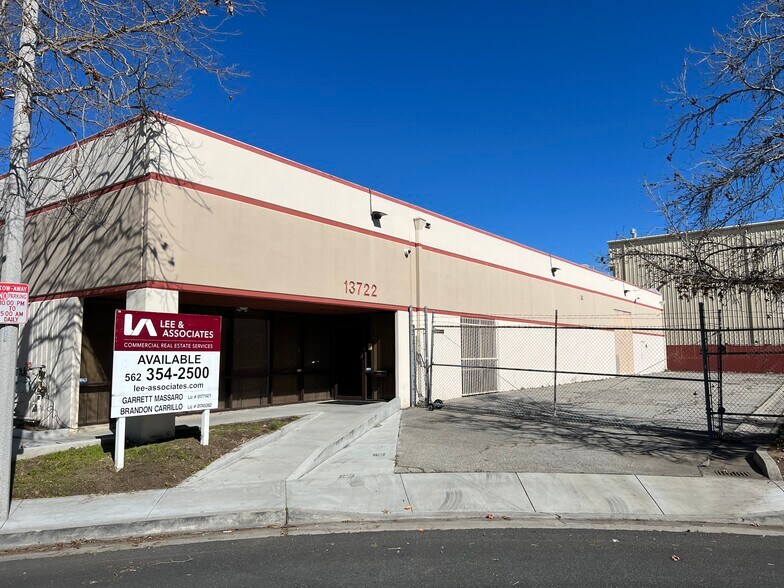 Primary Photo Of 13722 S Harvard Pl, Gardena Industrial For Lease