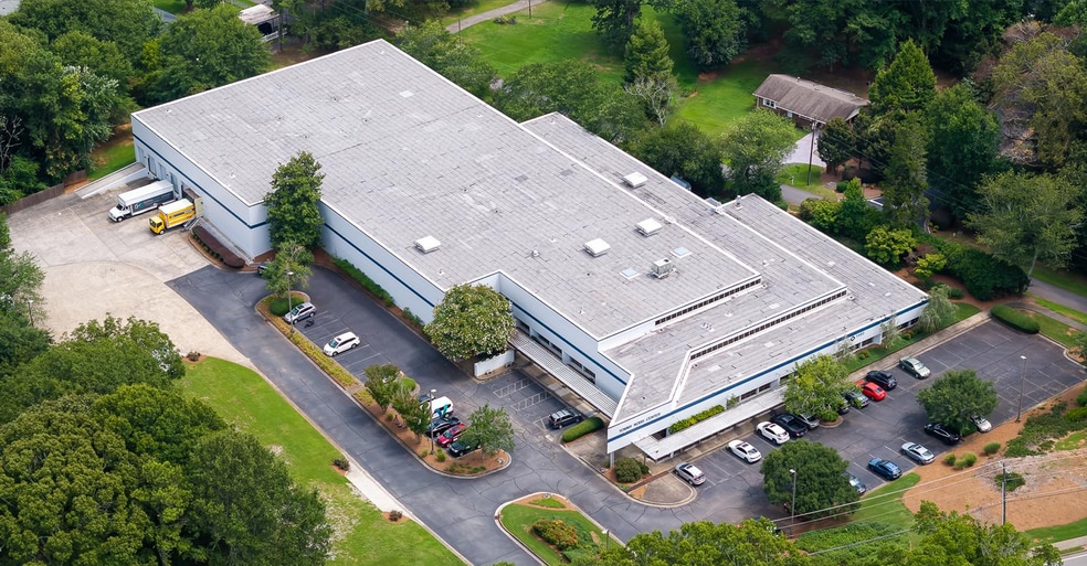 More Photos Of 1480 Bells Ferry Rd, Marietta Warehouse For Lease