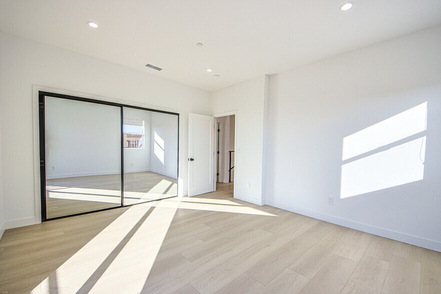 More Photos Of 2200 Thurman Ave, Los Angeles Multifamily For Sale