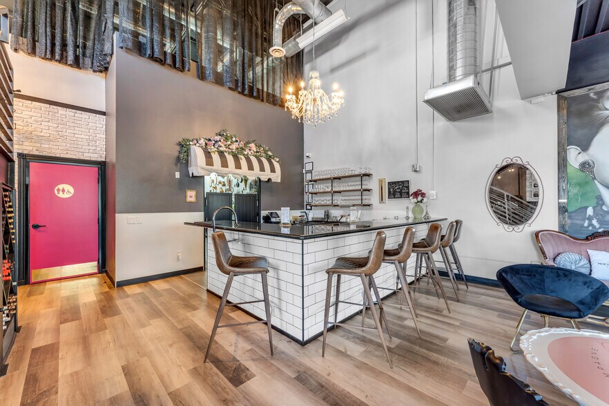 More Photos Of 9299 W Olive Ave, Peoria Light Manufacturing For Sale