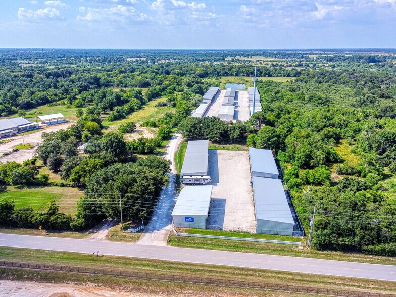 More Photos Of 22614 Schiel Rd, Cypress Land For Lease