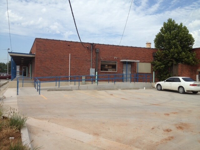 More Photos Of 310 S Chickasaw St, Pauls Valley Medical For Lease