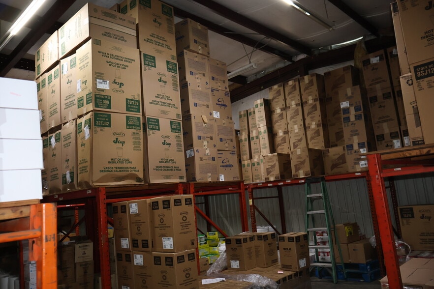 More Photos Of 2818 Fay St, Houston Industrial For Sale