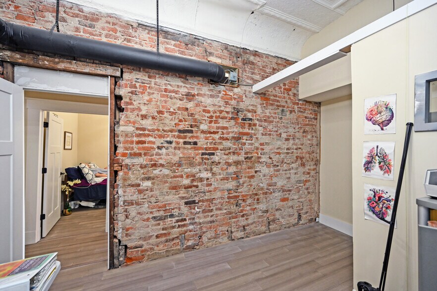 More Photos Of 140-142 W Pike St, Covington Storefront Retail Office For Sale