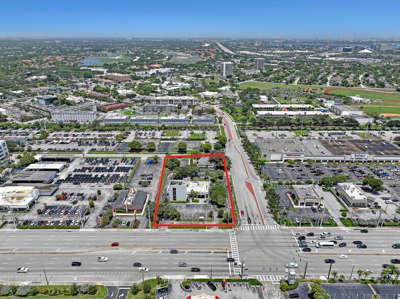 More Photos Of 2701 W Okeechobee Blvd, West Palm Beach Office For Sale